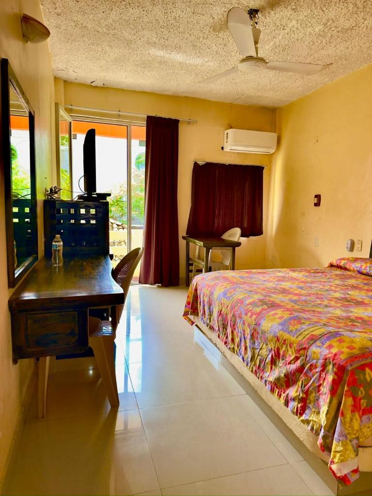 Hotel Zihuatanejo Centro Extérieur photo